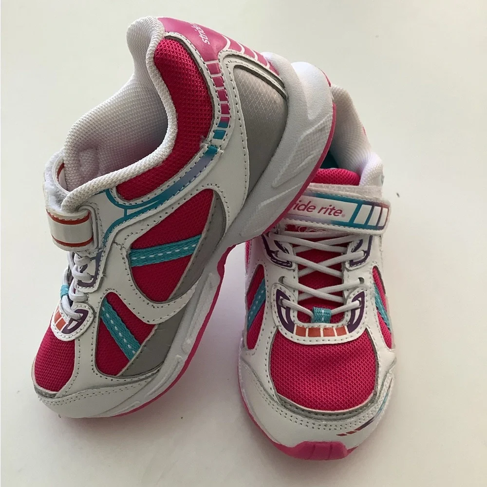 NWOT Stride Rite Kids' Pink and White Sneakers Sadi 11.5